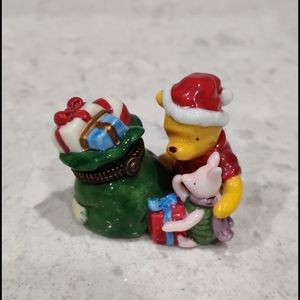 Winnie the Pooh Christmas Figurine